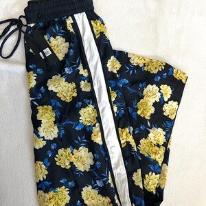 NWT Kendall + Kylie Silk Floral Pants